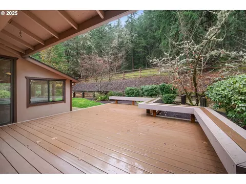 Exterior - 28198 Briggs Hill Rd, Eugene, OR 97405 photo 8 of 17