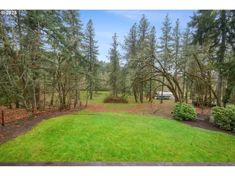Exterior - 28198 Briggs Hill Rd, Eugene, OR 97405 photo 13 of 17