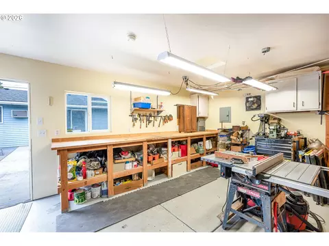 Other - 3430 E St, Springfield, OR 97478 photo 9 of 13