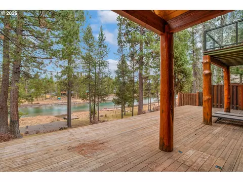 Exterior - 56340 Solar Dr, Bend, OR 97707 photo 7 of 8