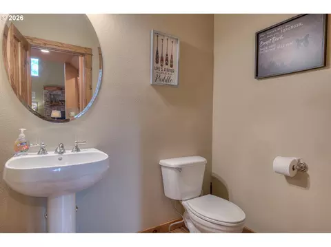 Bath - 56340 Solar Dr, Bend, OR 97707 photo 1 of 5