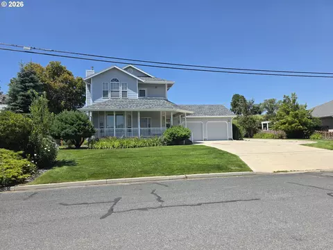 495 Foothill Dr, Baker City, OR 97814