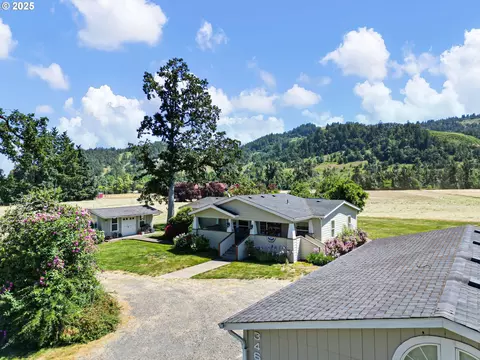 34601 Seavey Loop Rd, Eugene, OR 97405