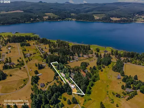 32481 Doolittle Rd, Cottage Grove, OR 97424