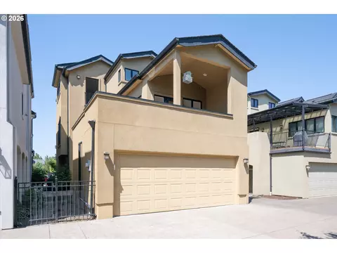 Exterior - 2883 Lord Byron Pl, Eugene, OR 97408 photo 10 of 12