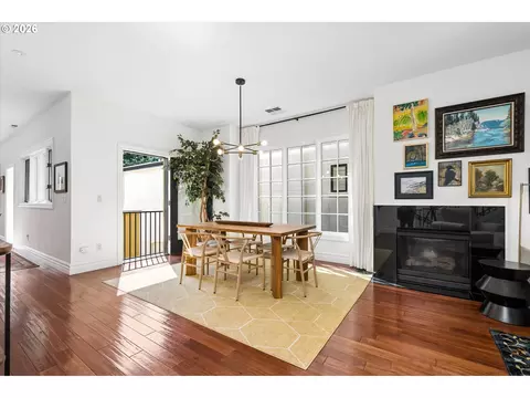 Dining - 2883 Lord Byron Pl, Eugene, OR 97408 photo 1 of 4