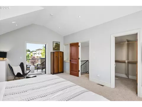 Bedroom - 2883 Lord Byron Pl, Eugene, OR 97408 photo 2 of 5