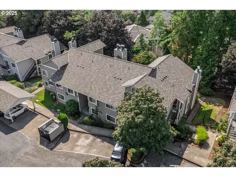 86 Kingsgate Rd #22, Lake Oswego, OR 97035