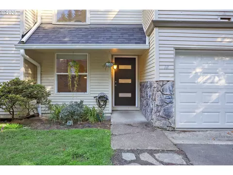 12415 NW Haskell Ct, Portland, OR 97229