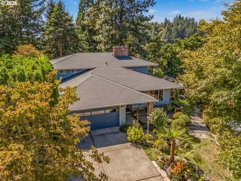 View/Area - 725 NW Mawrcrest Dr, Gresham, OR 97030 photo 1 of 4