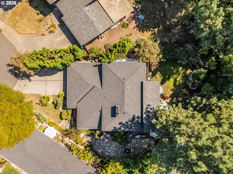 View/Area - 725 NW Mawrcrest Dr, Gresham, OR 97030 photo 3 of 4