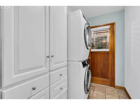 Other - 725 NW Mawrcrest Dr, Gresham, OR 97030 photo 2 of 7