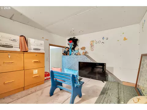 Other - 725 NW Mawrcrest Dr, Gresham, OR 97030 photo 5 of 7