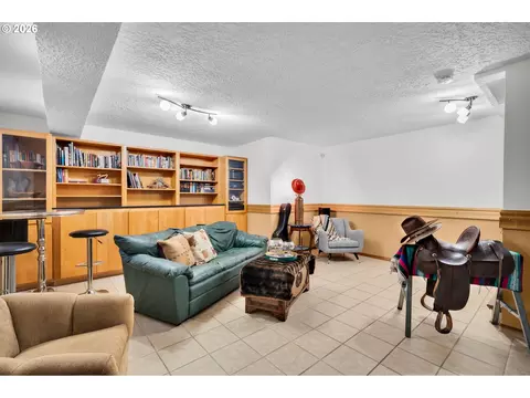 Other - 725 NW Mawrcrest Dr, Gresham, OR 97030 photo 6 of 7