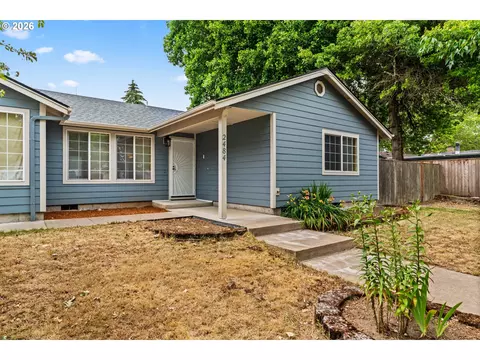 2484 Melrose Loop, Eugene, OR 97402 photo 3