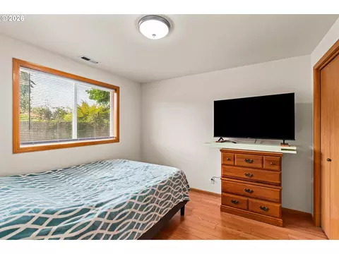 2484 Melrose Loop, Eugene, OR 97402 photo 19