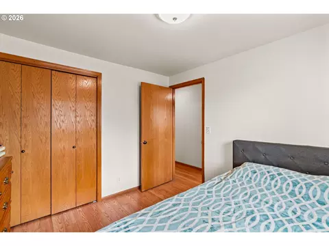 2484 Melrose Loop, Eugene, OR 97402 photo 20