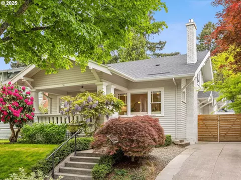 2737 NE Hancock St, Portland, OR 97212