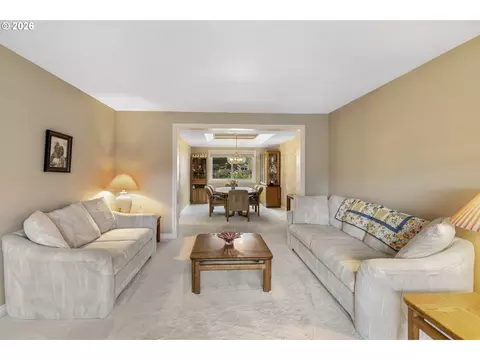 Living - 2745 NE Kelly Pl, Gresham, OR 97030 photo 1 of 2