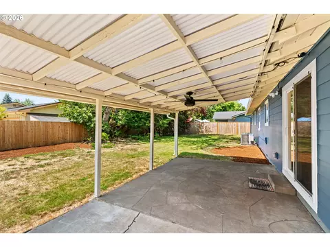Exterior - 1716 Parnell Dr, Eugene, OR 97404 photo 1 of 9