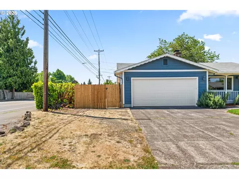 Exterior - 1716 Parnell Dr, Eugene, OR 97404 photo 7 of 9