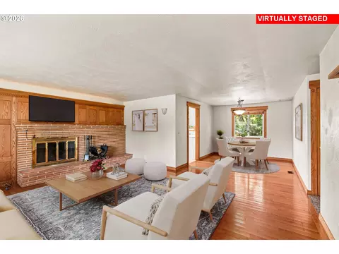 Living - 1716 Parnell Dr, Eugene, OR 97404 photo 1 of 6