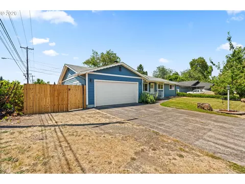 Exterior - 1716 Parnell Dr, Eugene, OR 97404 photo 8 of 9