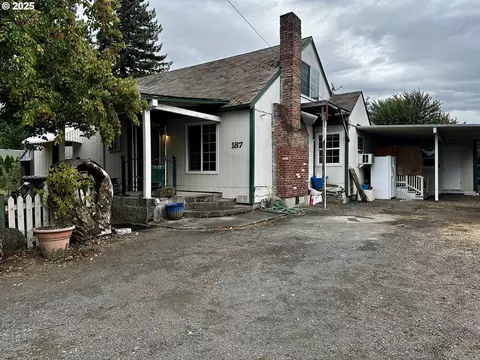 187 37th St, Springfield, OR 97478