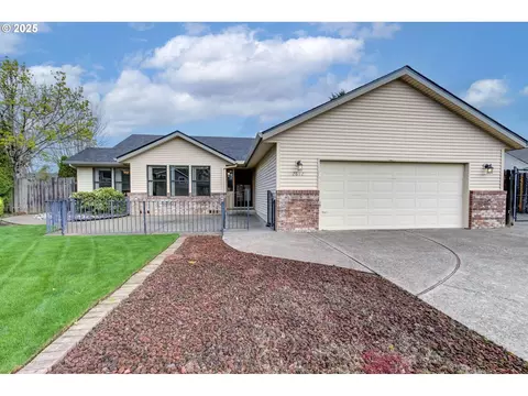 2612 SW Abbott Cir, Troutdale, OR 97060