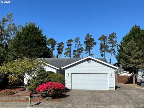 3909 Spruce St, Florence, OR 97439