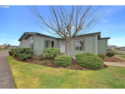 3355 N Delta Hwy #127, Eugene, OR 97408
