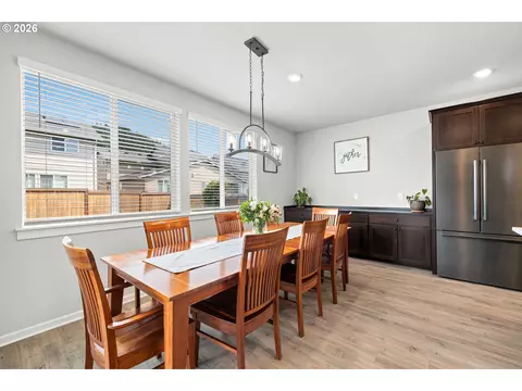 Dining - 4240 SW Mawrcrest Ave, Gresham, OR 97080 photo 1 of 3