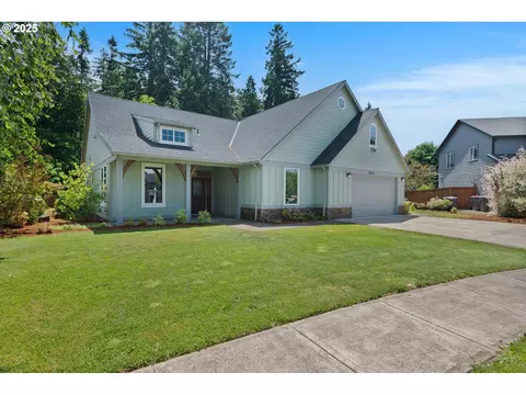 2832 NE Cole Ave, Mcminnville, OR 97128