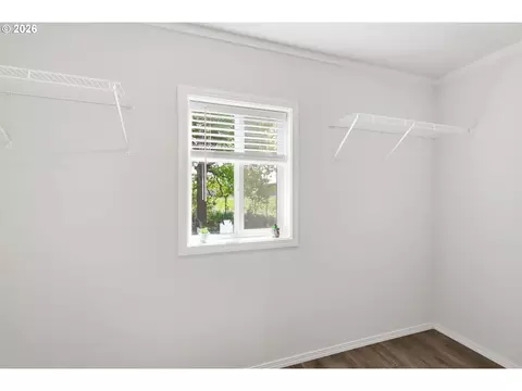 1547 A St, Springfield, OR 97477 photo 20
