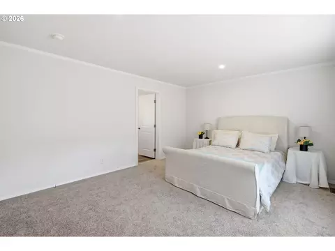 1547 A St, Springfield, OR 97477 photo 16