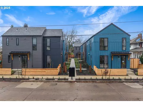5498 SE Boise St, Portland, OR 97206