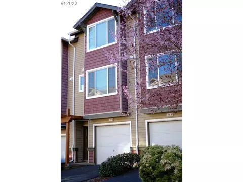 352 NEdgeway Dr, Hillsboro, OR 97006