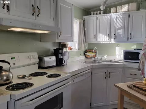 2980 NE Division St, Gresham, OR 97030 photo 9