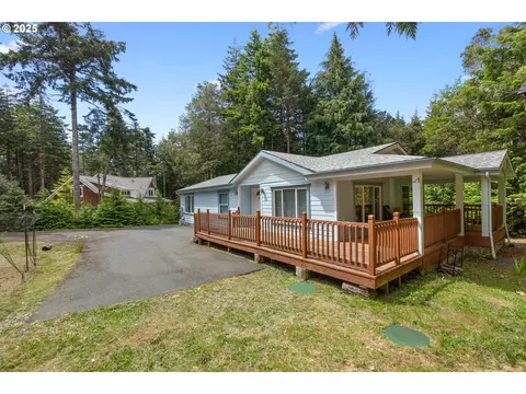 41920 Park Rd, Port Orford, OR 97465