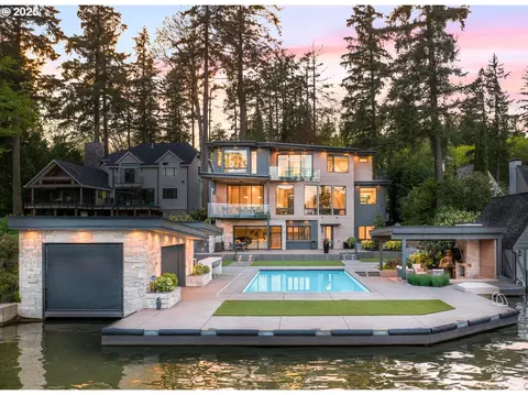 4357 Southshore Blvd, Lake Oswego, OR 97035