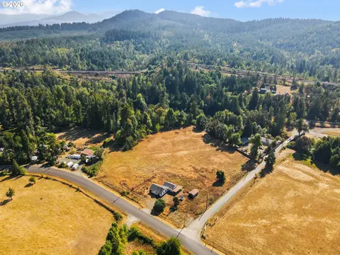 View/Area - 38542 Dexter Rd, Dexter, OR 97431 photo 3 of 3