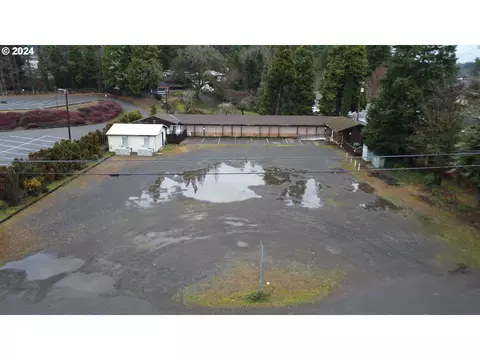 48197 Highway 58, Oakridge, OR 97463