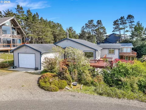 1008 300th Pl, Ocean Park, WA 98640