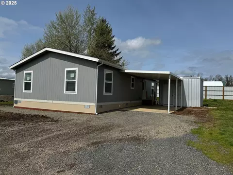 40000 Stayton Scio Loop #11, Scio, OR 97374