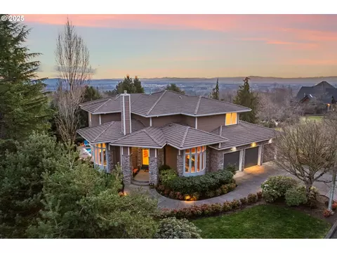 14318 NW Valley View Ln, Portland, OR 97231