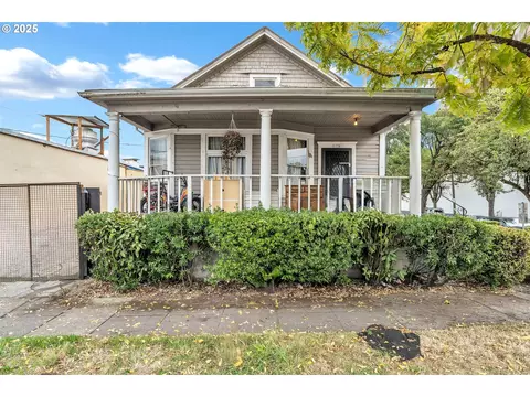 1736 SE 7th Ave, Portland, OR 97214