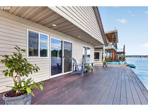 531 N Bridgeton Rd #4, Portland, OR 97217