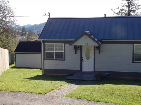 280 W Sixth Ave, Sutherlin, OR 97479