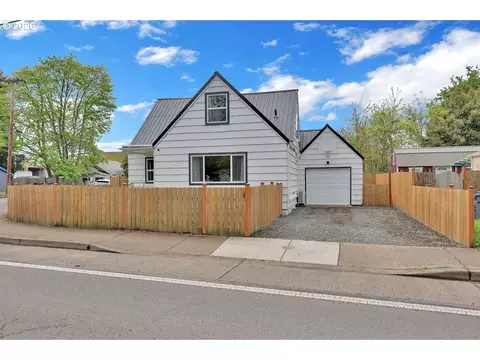 Exterior - 2210 Roosevelt Blvd, Eugene, OR 97402 photo 6 of 6