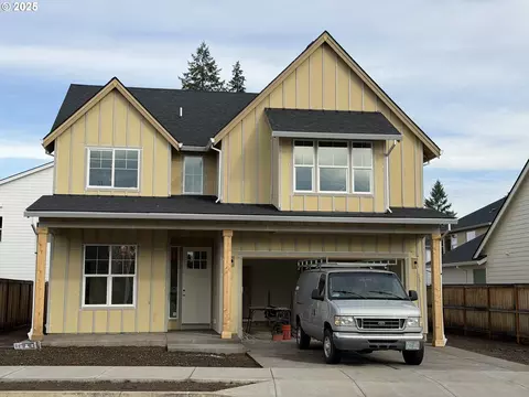 878 NE 17th, Canby, OR 97013